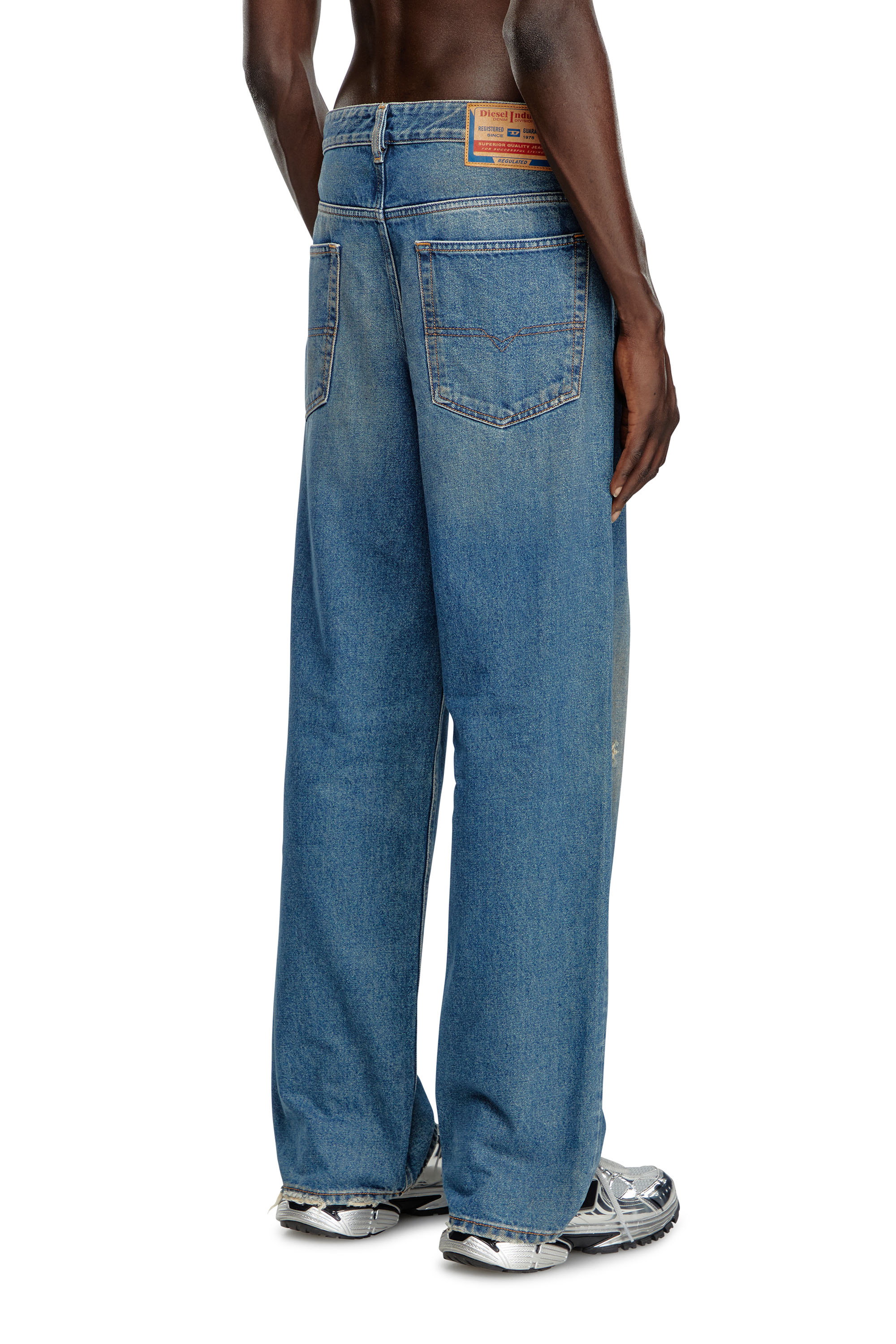 Men's Straight Jeans: Classic, cargo, seamed, skater | Diesel®