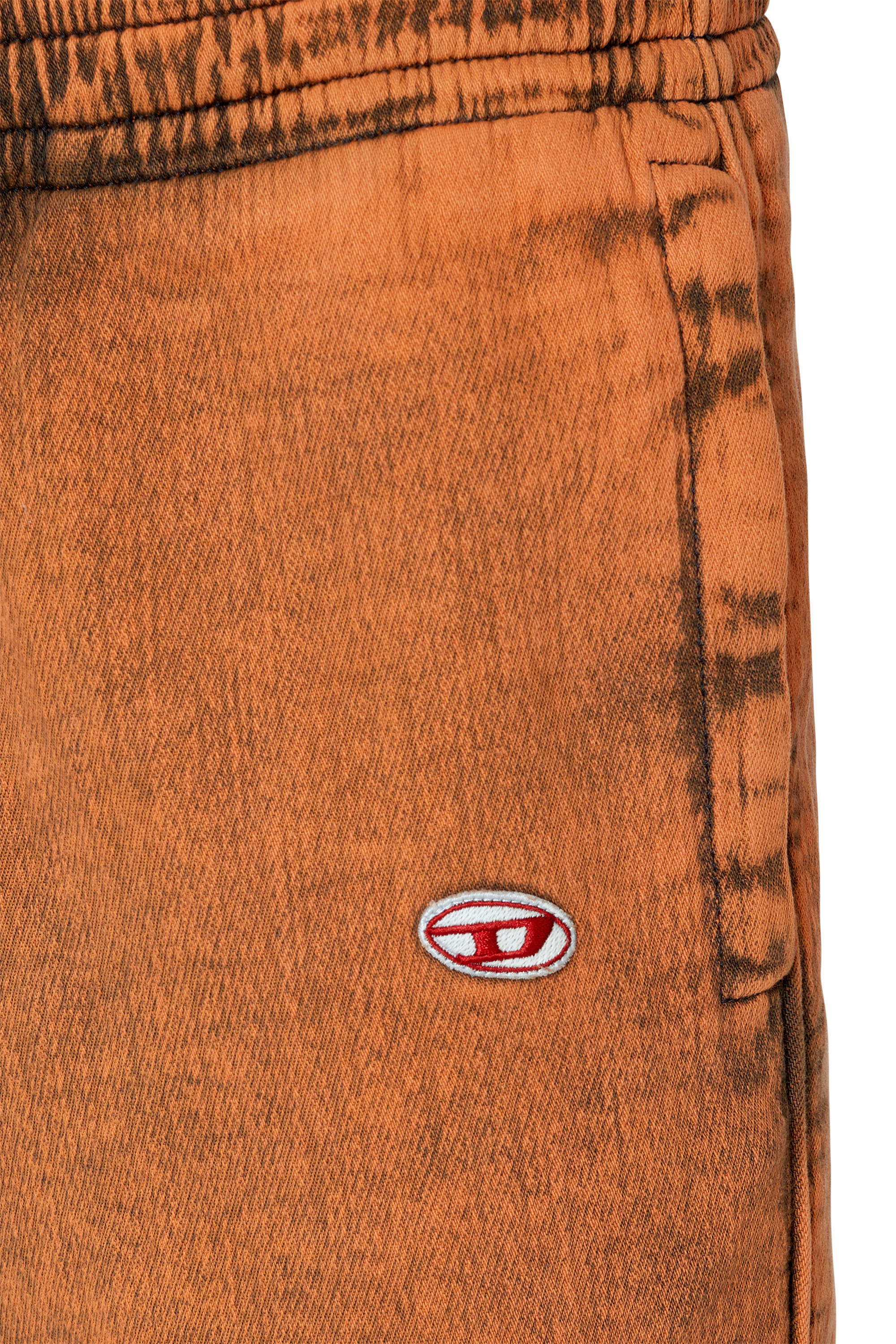 Men's Track Denim: Baggy jeans, zip-up hoodies, shorts | Diesel®