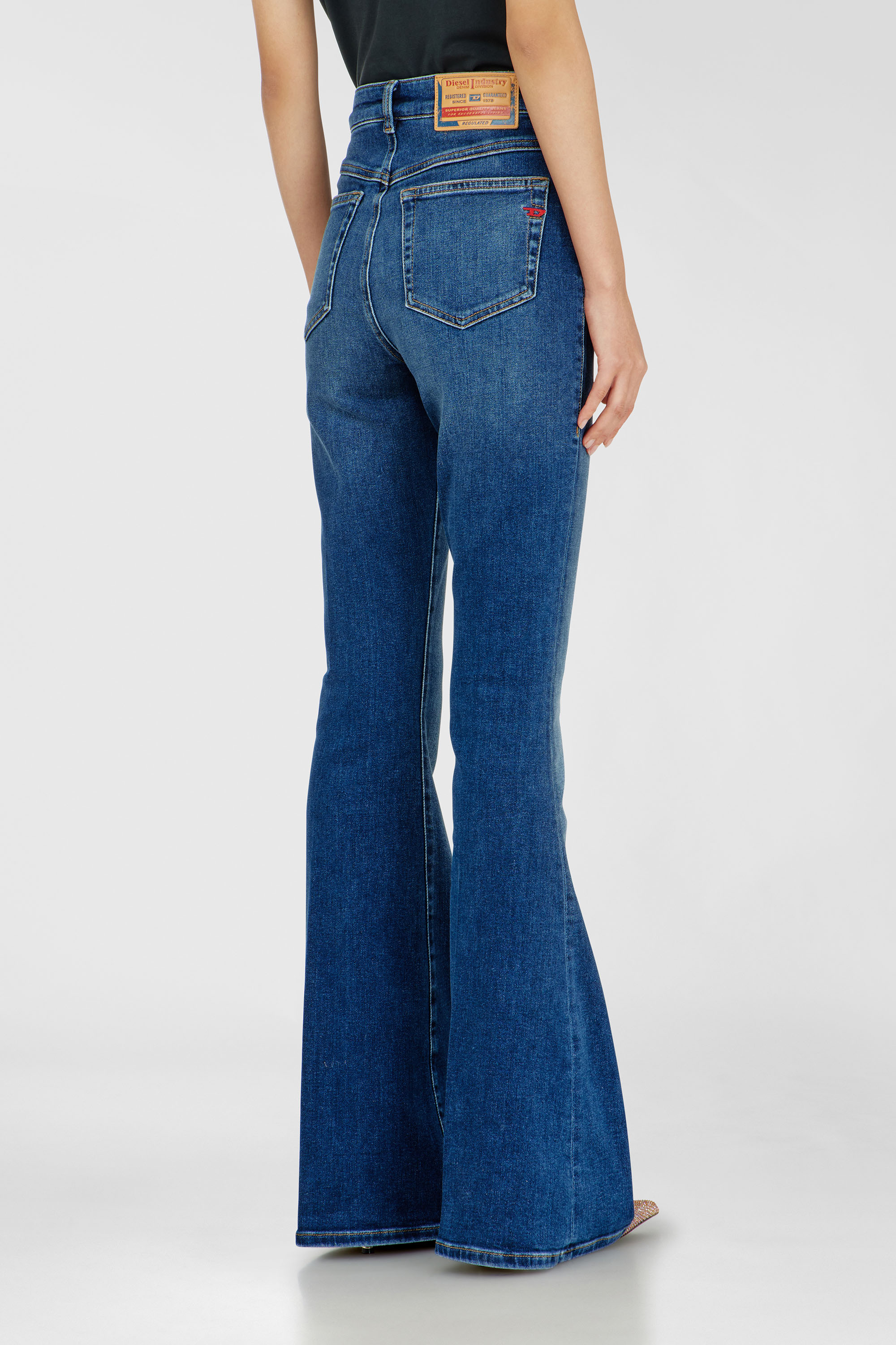 Diesel - Woman's Bootcut Jeans 1973 D-Partt 0ILDX, Medium blue - 5