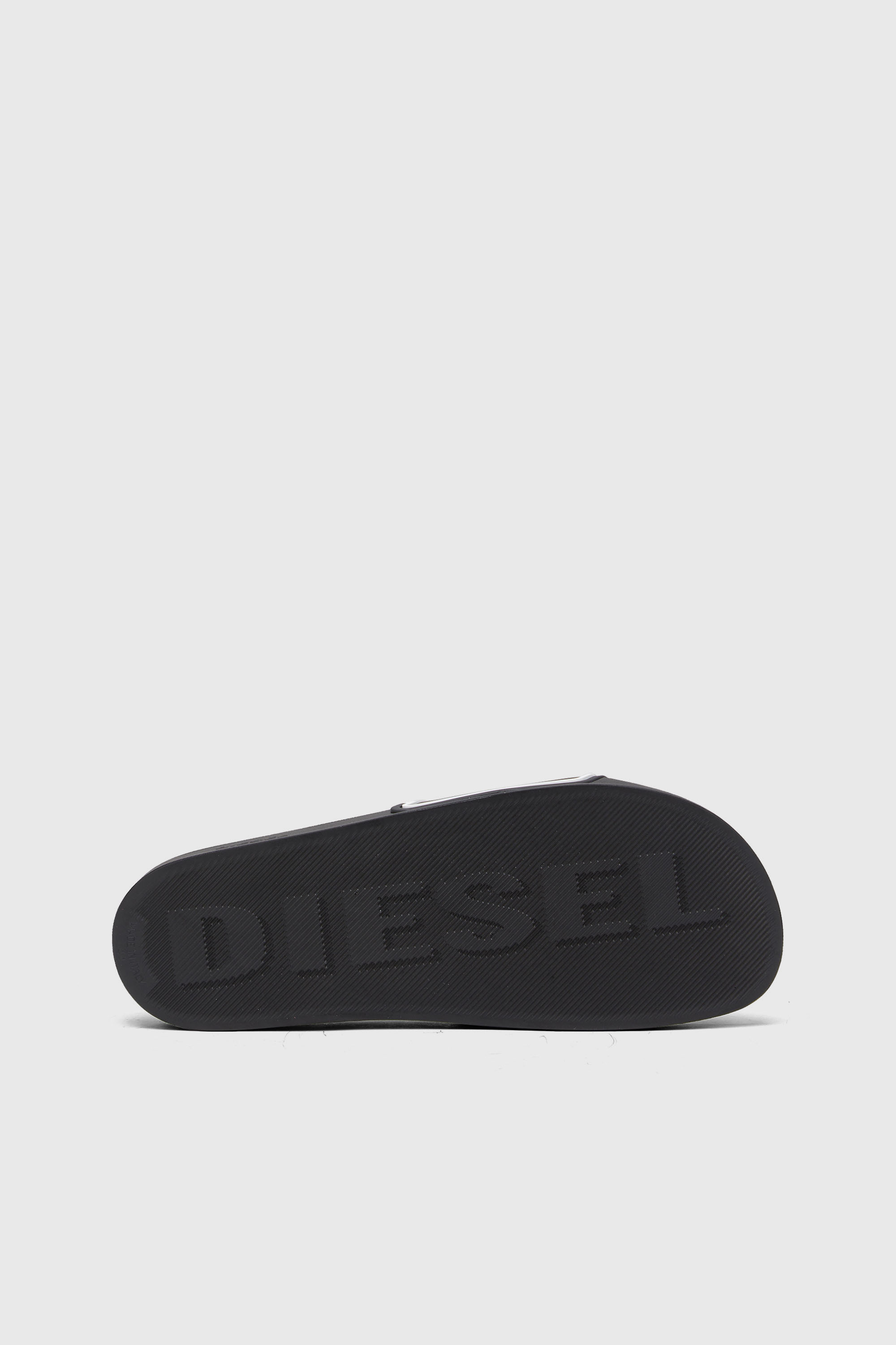Diesel - SA-MAYEMI CC, Man's Sa-Mayemi-Pool slides with 3D logo in Black/White - 5