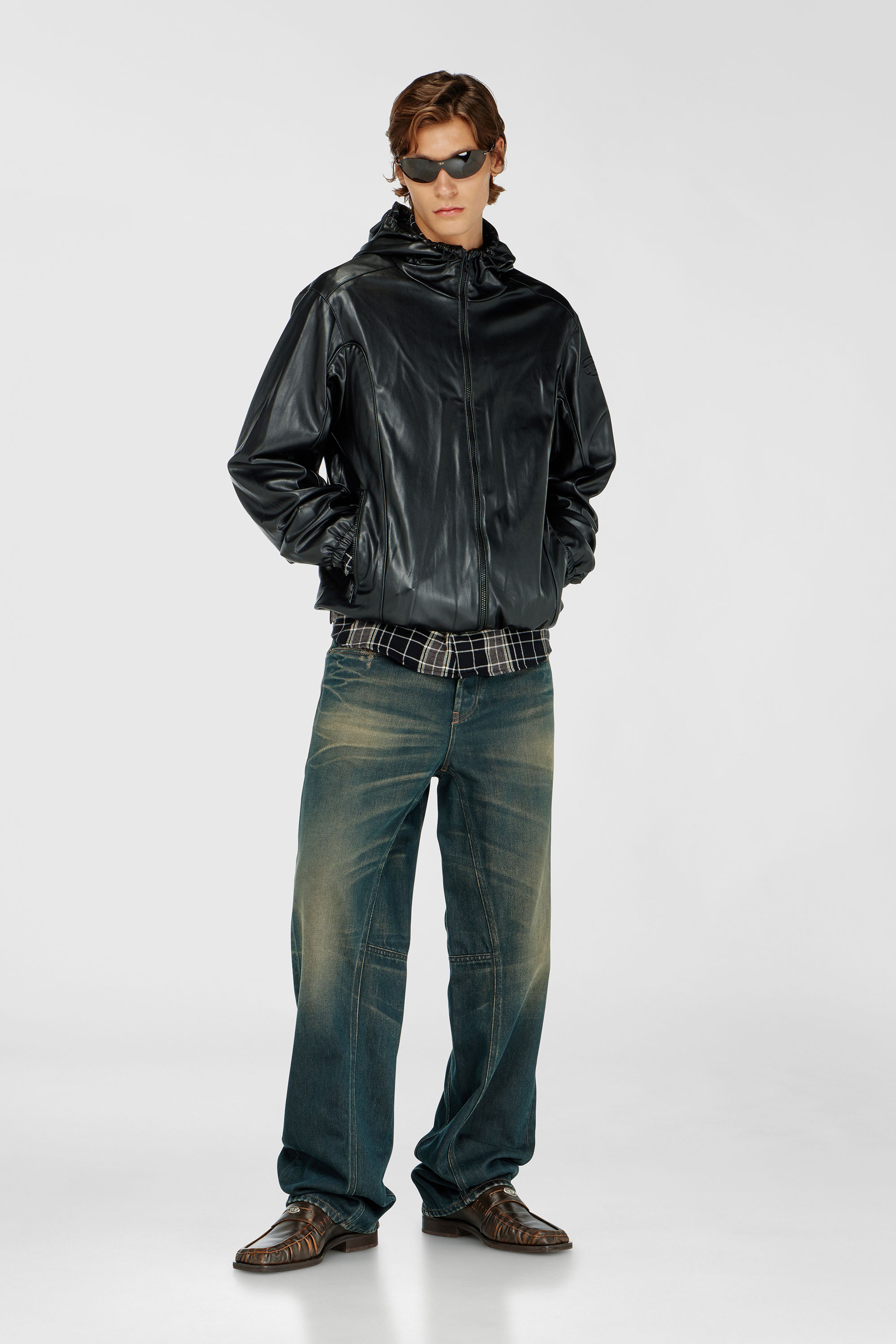 Men's Hooded windbreaker in coated fabric | Black | Diesel TR